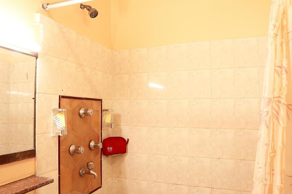 Oyo 2967 Bella Vista Hotel โกลกาตา ภายนอก รูปภาพ